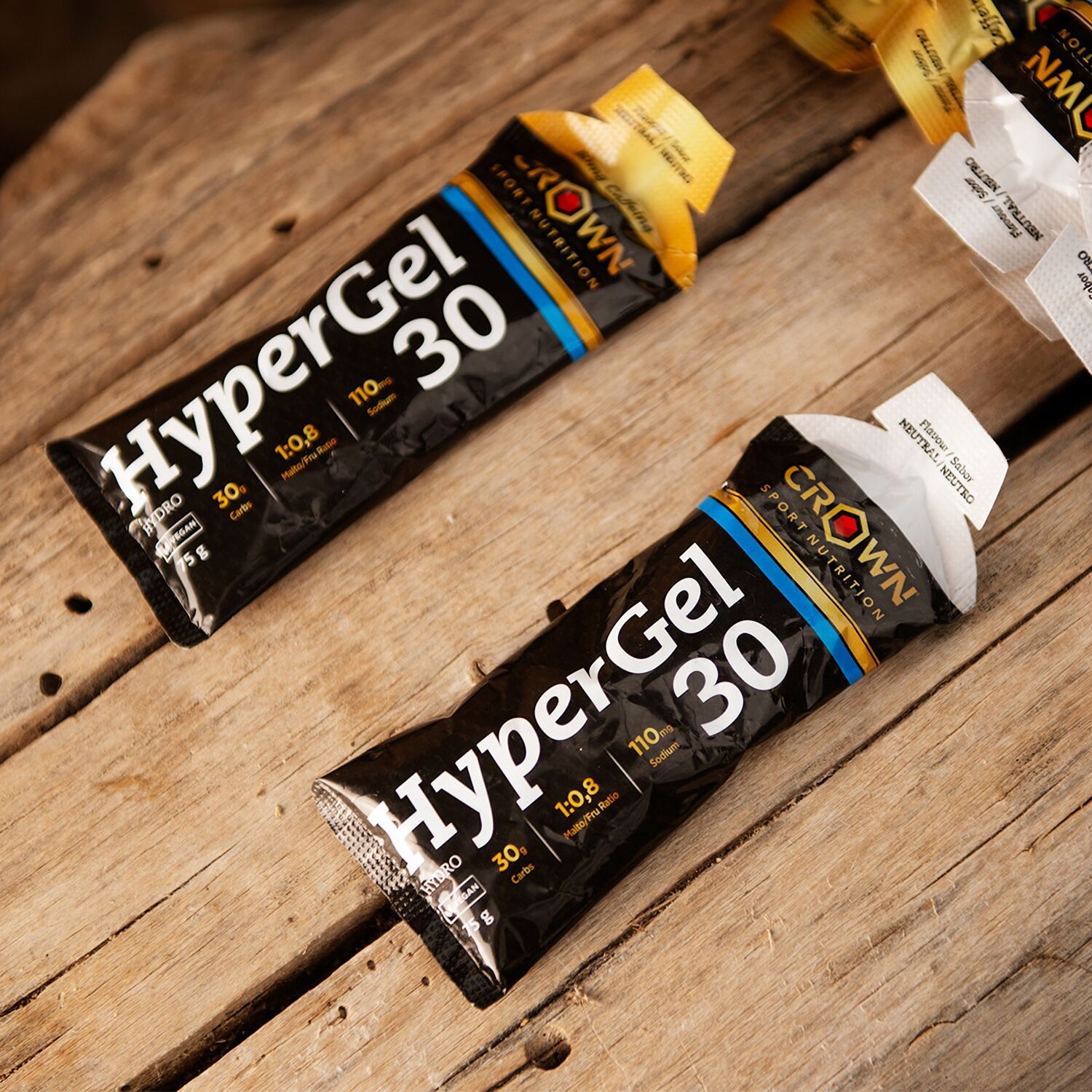 Crown Sport Nutrition HyperGel 30 Hydro + Caffeine, Gel energético líquido con 45 g de carbohidratos 1:0,8 y sodio, Sabor Neutro con cafeína , 10 x 60 g - Imagen 4